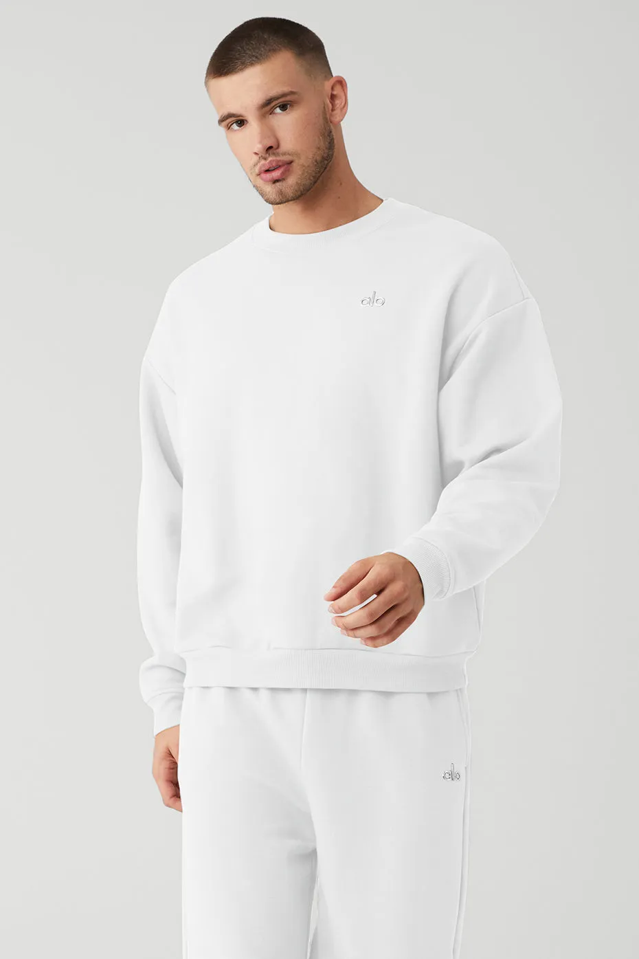 Accolade Crew Neck Pullover - White