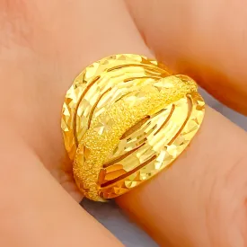 Beautiful Elevated 22k Gold Ring