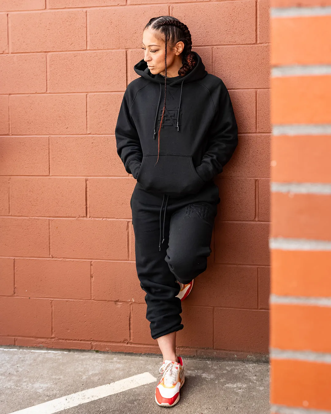 EMBOSSED CHAMP JOGGERS-BLACK