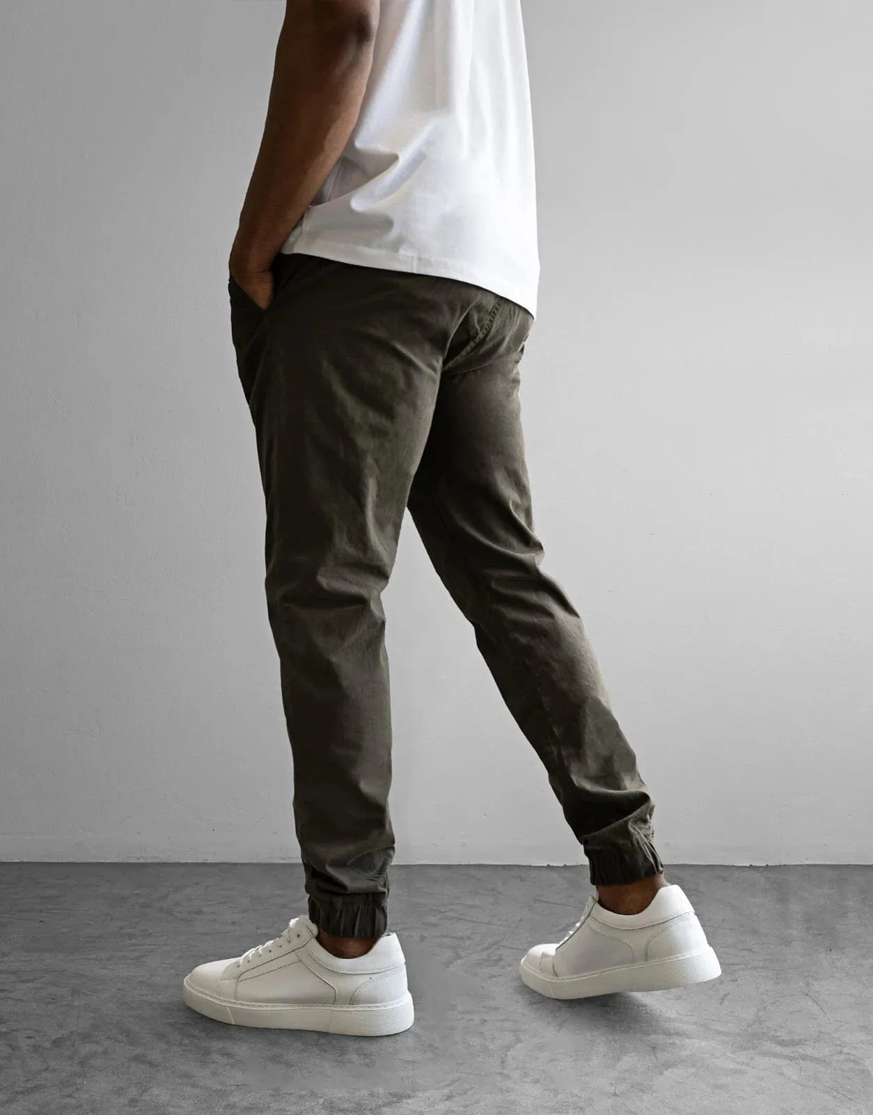 Fade Essential Cuffed Jogger Green