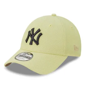 New York Yankees Cap 9FORTY Cloth Strap - Khaki MLB Baseball by New Era