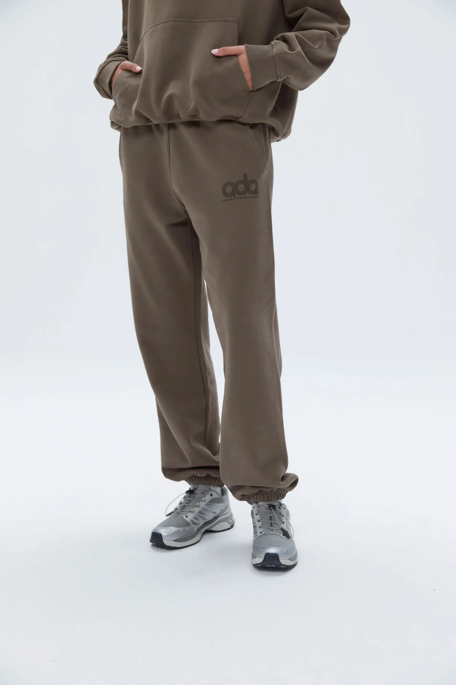 Performance Sweatpants - Cocoa Brown