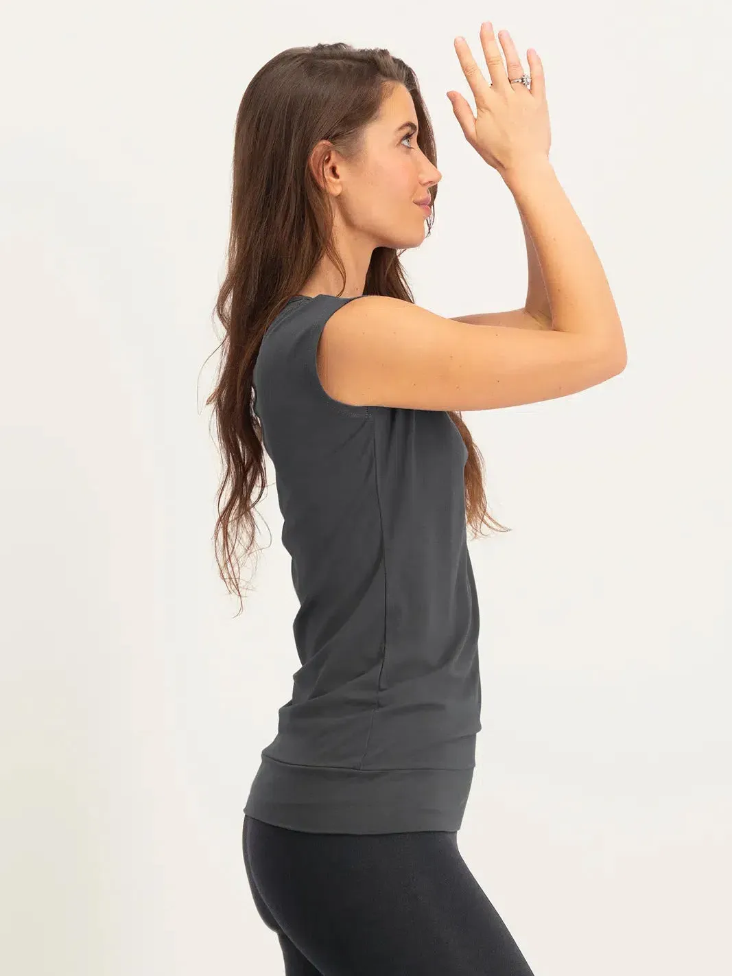 Urban Goddess Asana Yoga Tee - Ash